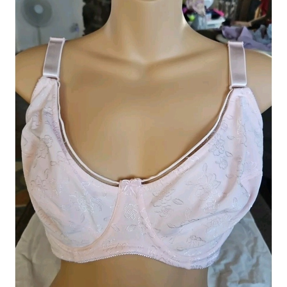 DELTA BURKE PALE PINK FULL COVERAGE UNDERWIRE BRA‎ 38DD VERY PRETTY